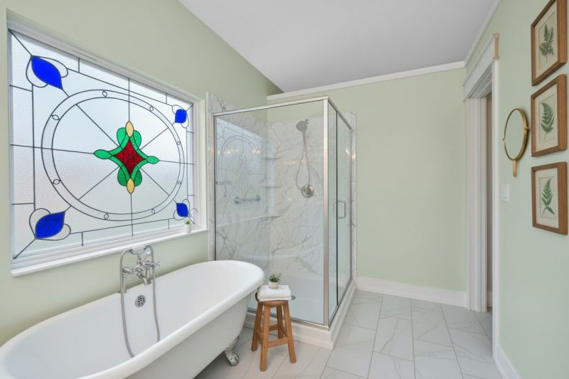 Signs Your Bathtub Needs Refinishing